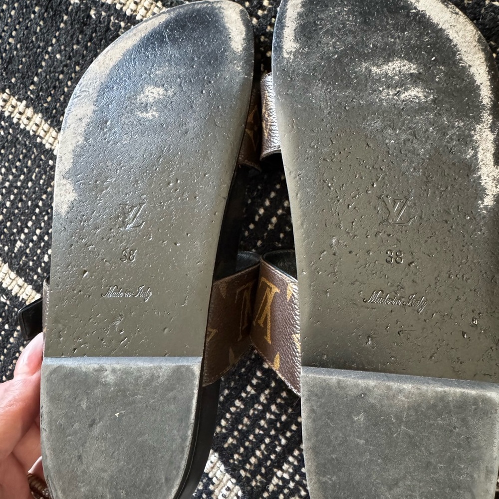 AUTHENTIC Louis Vuitton Bom Dia sandals - Picture 3 of 7
